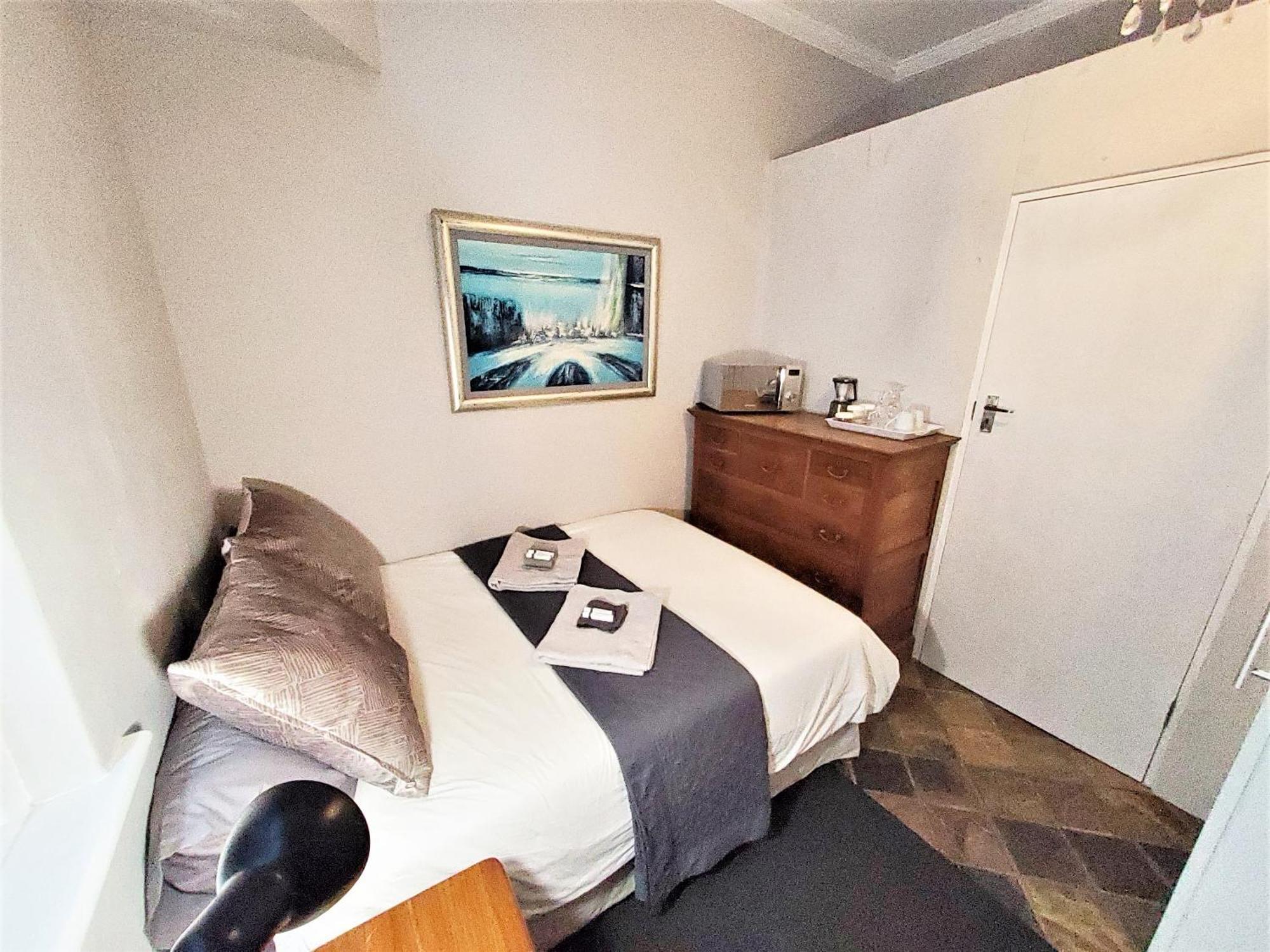 Sea Point Lifestyle *